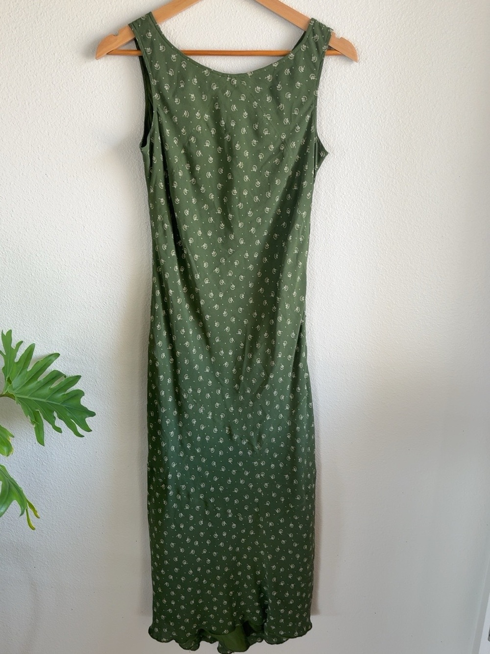 Sundance Olive Ditsy Floral Lined Maxi Dress - Picture 2 of 2